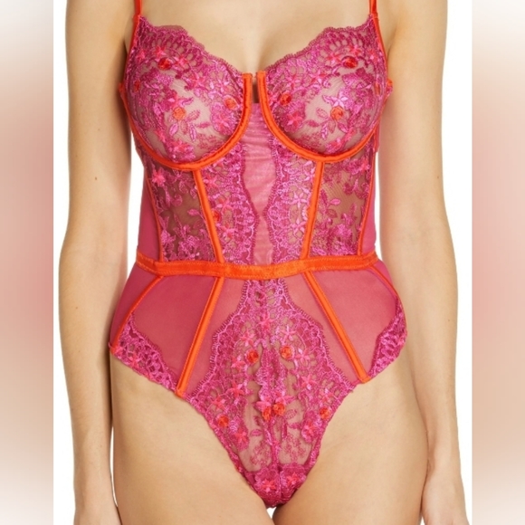 Kilo Brava red body suit XL - Picture 1 of 5